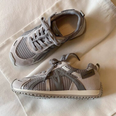 Retro breathable lightweight casual women sneakers bulk collection