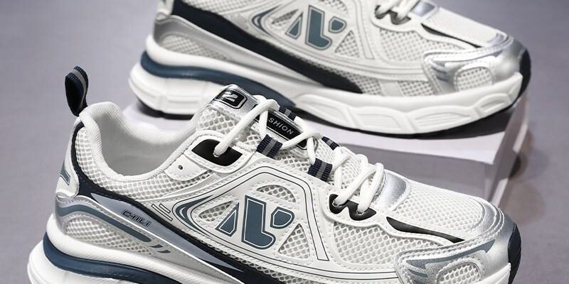 Custom fashion outdoor casual men sneakers collection