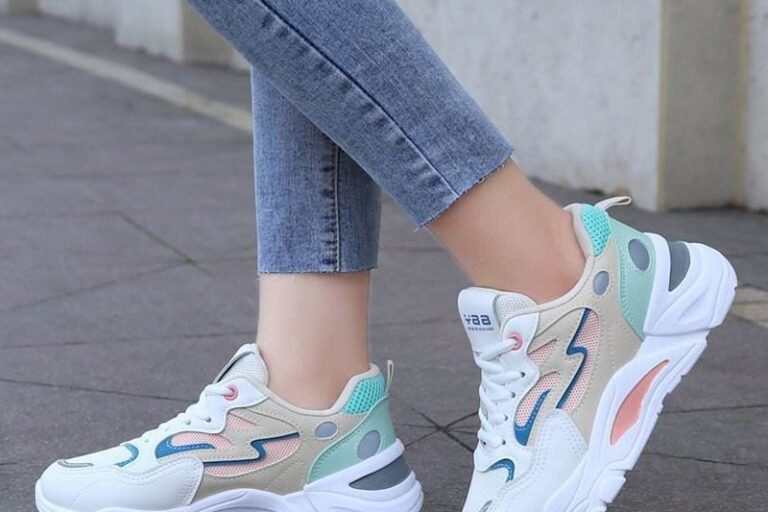 Factory Collection of Fashion Breathable Women Sneakers (2) Hot-selling breathable platform women sneakers factory collection