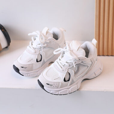 Hot-selling lightweight soft sole kids sneakers factory