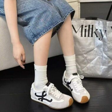 Lightweight breathable soft sole women sneakers manufacturer collection