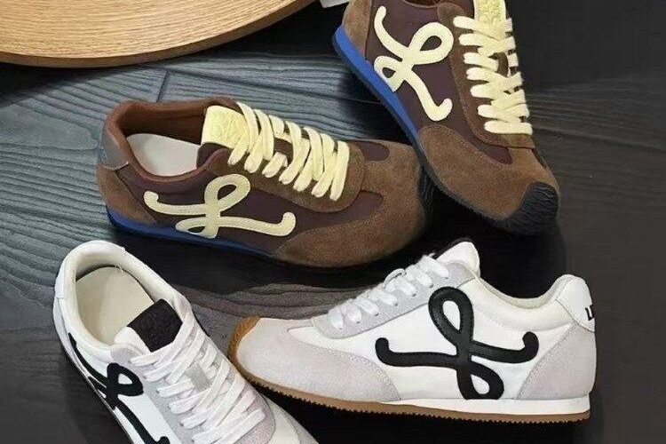 Manufacturer Collection of Lightweight Women Sneakers (5) Lightweight breathable soft sole women sneakers manufacturer collection