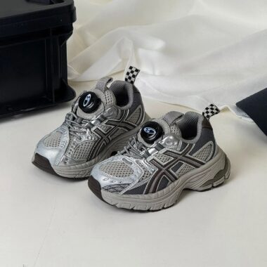 Anti-slip breathable kids sneakers factory collection