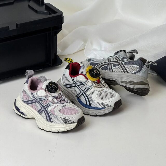 Anti-slip breathable kids sneakers factory collection