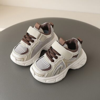 Custom breathable mesh kids sneakers for outdoor wear