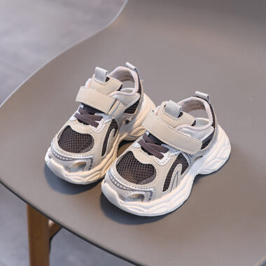Custom breathable mesh kids sneakers for outdoor wear