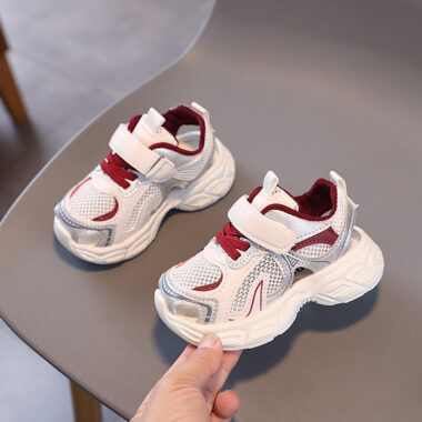 Custom breathable mesh kids sneakers for outdoor wear