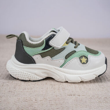 Fashion breathable kids sneakers for boys and girls