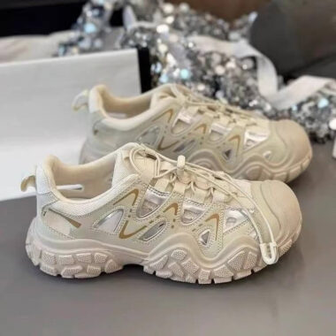 Comfortable lightweight casual women sneakers supplier collection