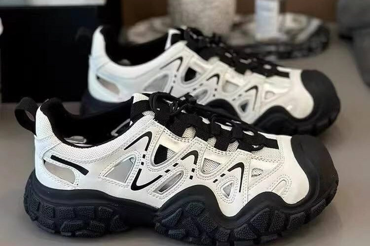 Supplier Collection of Casual Lightweight Women Sneakers (7) Comfortable lightweight casual women sneakers supplier collection