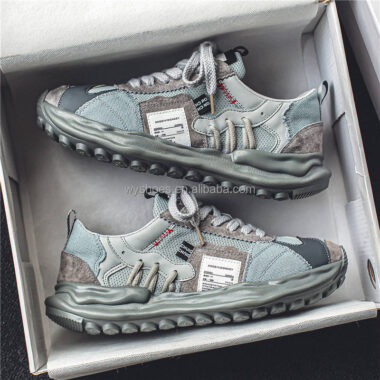 Best-selling breathable men sneakers supplier collection