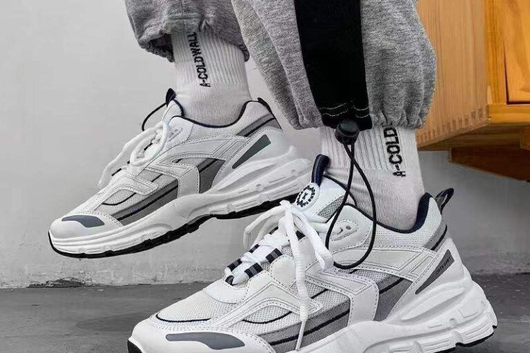 Wholesale Casual Running Men Sneakers with Deodorant Design (3) Wholesale casual running deodorant men sneakers collection