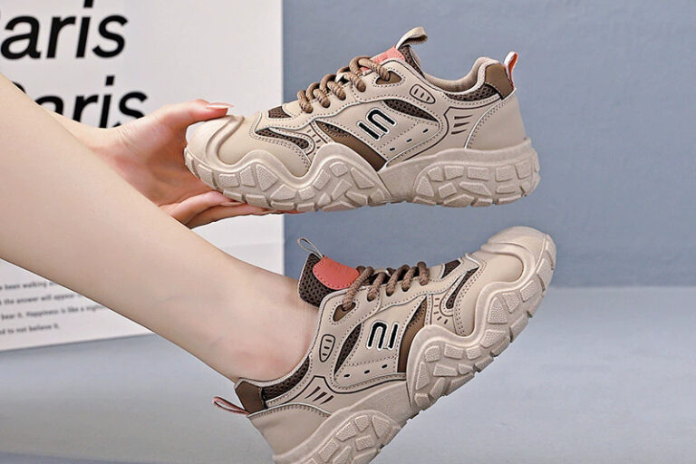 Wholesale Collection of Fashion Women Sneakers (7) Hot-selling breathable women sneakers wholesale collection
