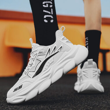 Wholesale casual fashion men sneakers collection