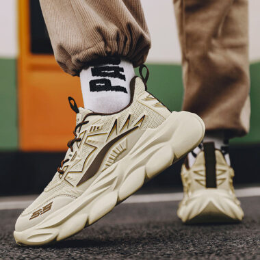 Wholesale casual fashion men sneakers collection