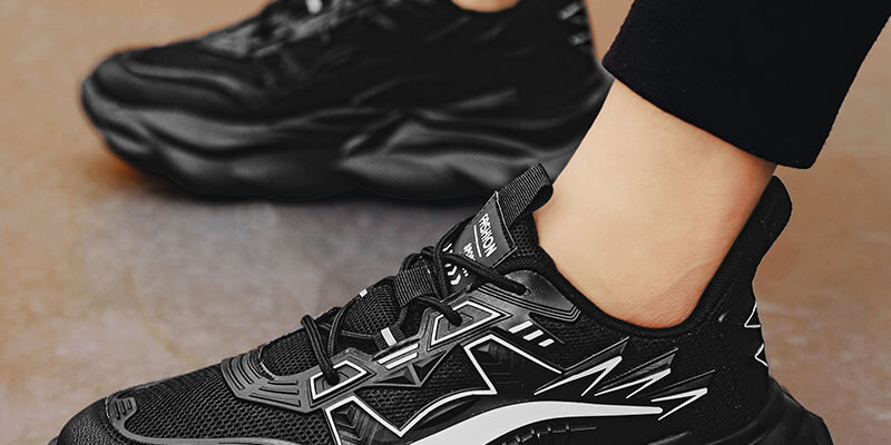 Wholesale casual fashion men sneakers collection