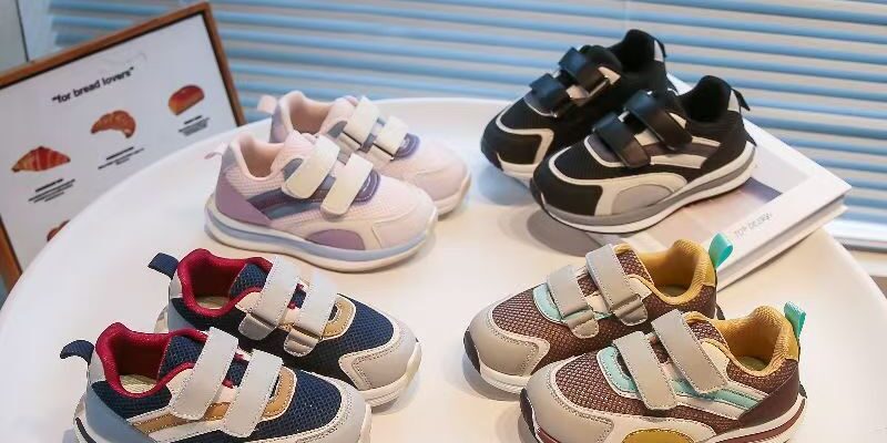 Autumn New Fashion Soft Sole Casual Kids Sneakers Manufacturer