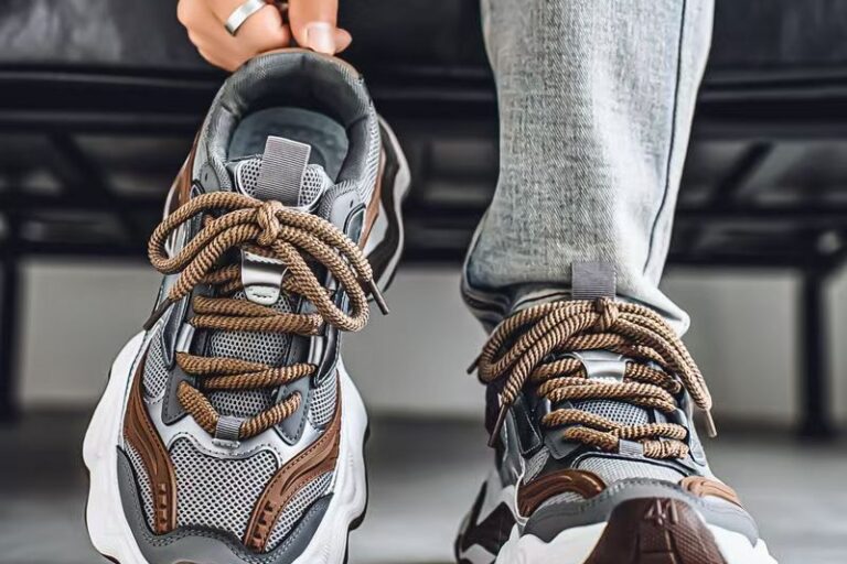 Breathable Mesh Platform Height Increasing Men Sneakers