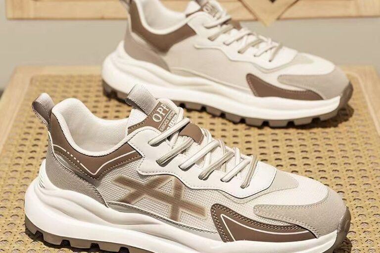 Breathable Mesh Soft Sole Lightweight Running Men Sneakers