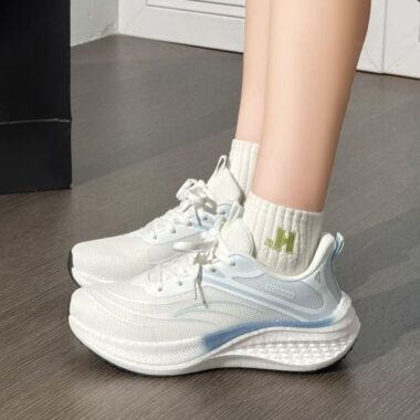 Lightweight Breathable Shock-Absorbing Women Running Sneakers