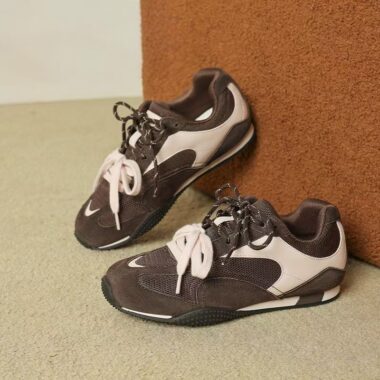 Autumn Winter Lightweight Soft Sole Casual Women Sneakers