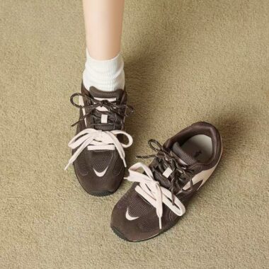 Autumn Winter Lightweight Soft Sole Casual Women Sneakers