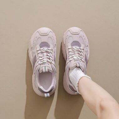 Outdoor Breathable Mesh Lightweight Women Sneakers Factory