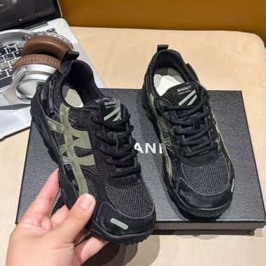 Retro Lightweight Soft Sole Running Women Sneakers Factory