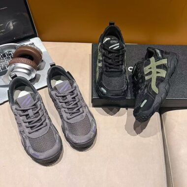 Retro Lightweight Soft Sole Running Women Sneakers Factory