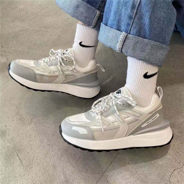 Retro Autumn Platform Running Women Sneakers Wholesale