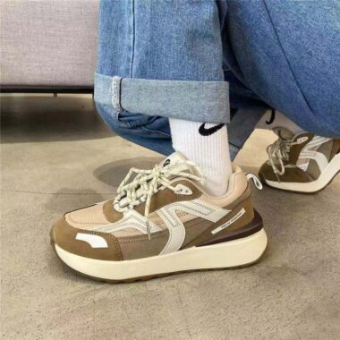 Retro Autumn Platform Running Women Sneakers Wholesale