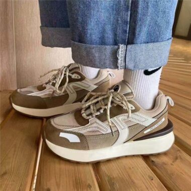 Retro Autumn Platform Running Women Sneakers Wholesale