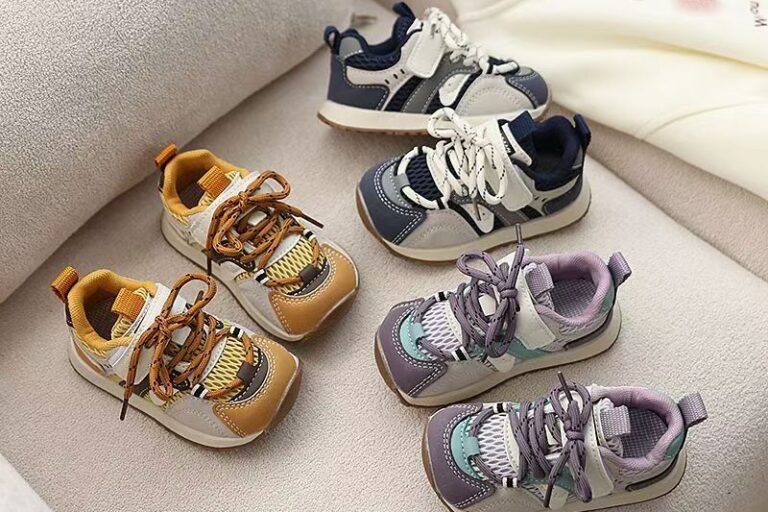 Soft Sole Mesh Breathable Kids Sneakers (8) Anti-Slip Soft Sole Mesh Breathable Kids Sneakers Wholesale