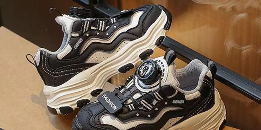 Spring Autumn Comfortable Breathable Kids Sneakers Wholesale