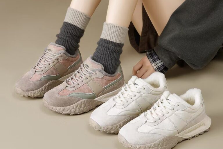 Warm Fur Lined Soft Sole Casual Women Sneakers (4) Winter Warm Fur Lined Soft Sole Casual Women Sneakers