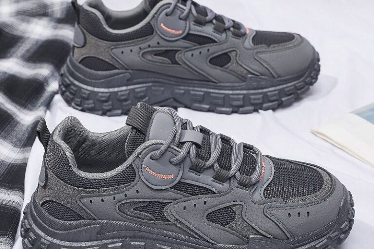 breathable mesh thick sole non-slip running men sneakers